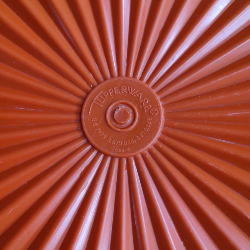 Orange Vintage Tupperware Kitchen Bowl with Lid - Picture 3 of 7